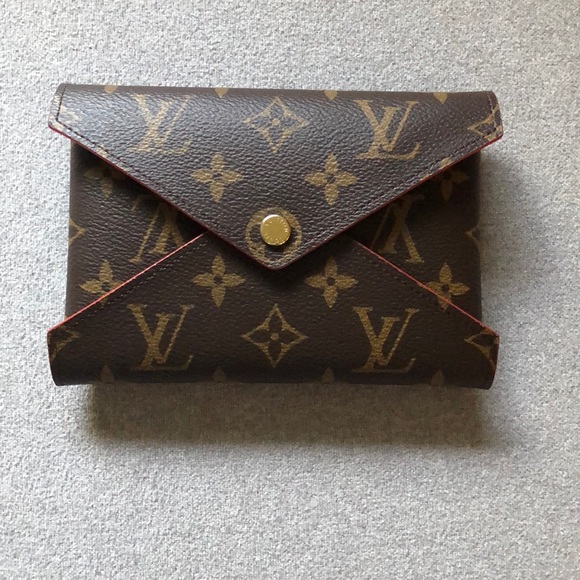 Authentic Medium Louis Vuitton Kirigami Pouch - Picture 1 of 8